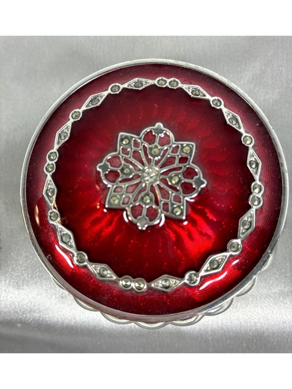 Vintage 2006 Red Enamel Jeweled Trinket Box - Picture 3 of 10